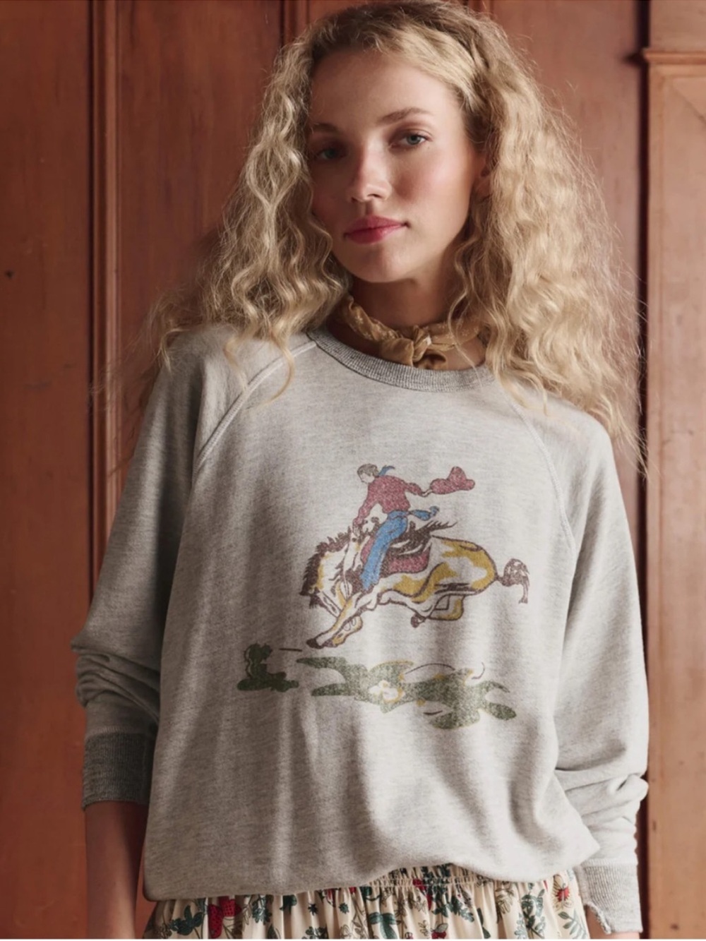 NWT The Great. College Sweatshirt with Rider Graphic Soft Heather Grey. Size 1. - Picture 9 of 9
